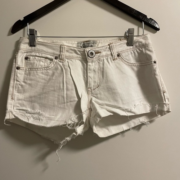 Shorts - Picture 1 of 2